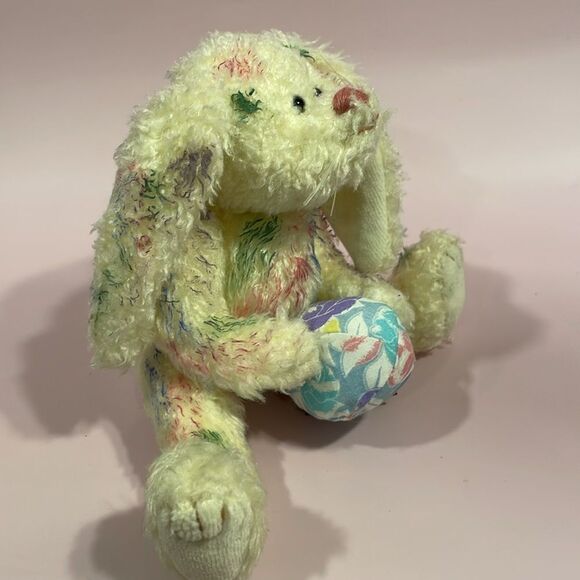 Ty Attic Treasures Collection “Georgia” the Bunny Holding a Ball! (9 inch) NWT - Picture 4 of 9